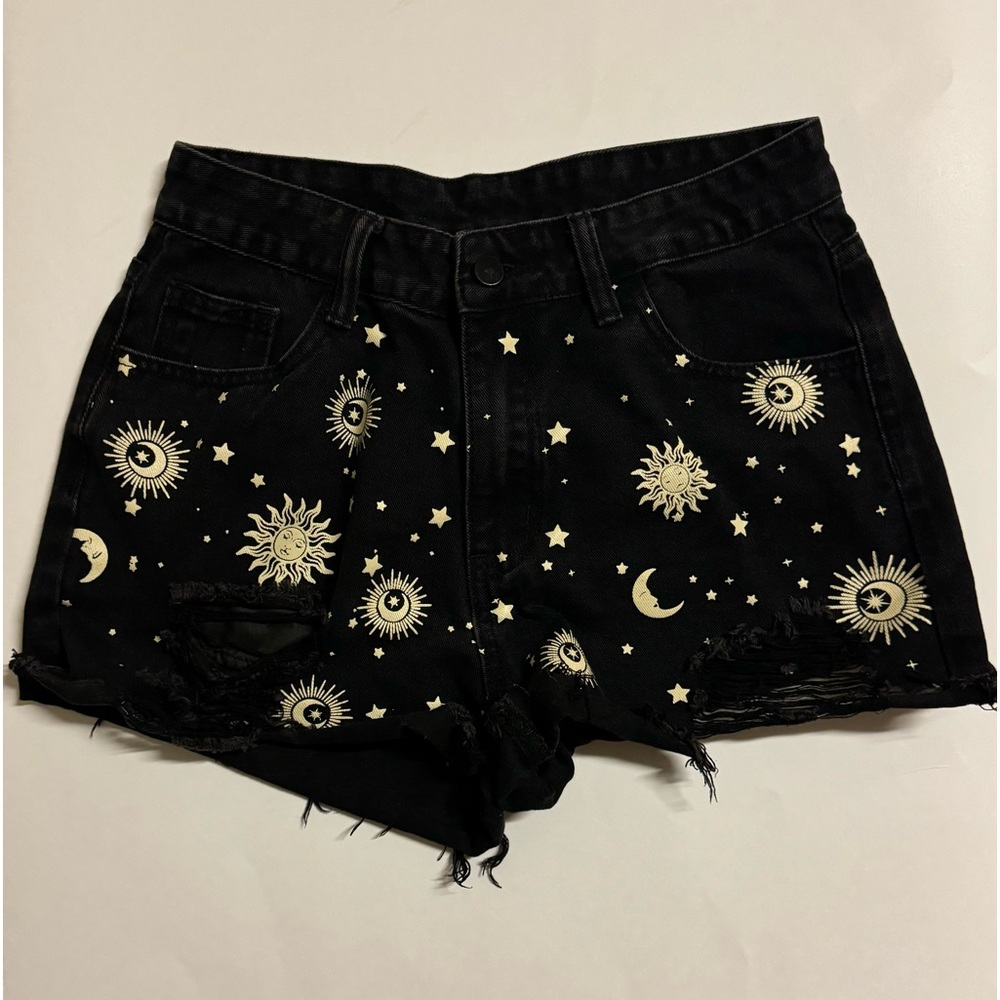 Romwe Black Ripped Jean Shorts | Star Moon and Sun Designs Women’s Size 6
